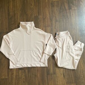 Cozy Light Pink Sweatshirt and Joggers Set